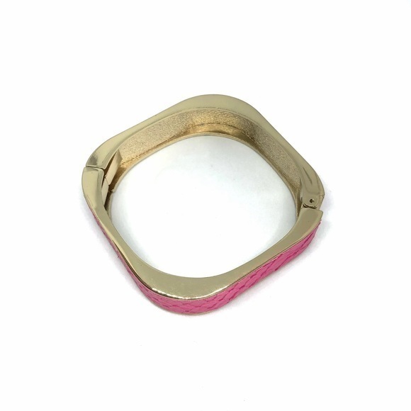 🍒PINK & GOLD METAL BRACELET. - Picture 4 of 5